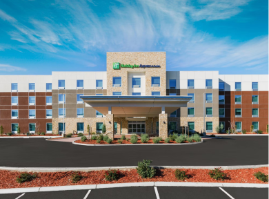 Holiday Inn Express & Suites Oakhurst-Yosemite Park Area